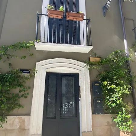 Guest house Landlord 31- Old Town *