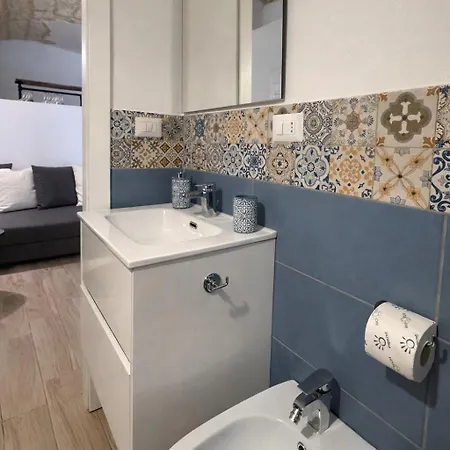 Landlord 31- Old Town باري